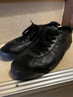 オニツカタイガー　ブラック　スニーカー