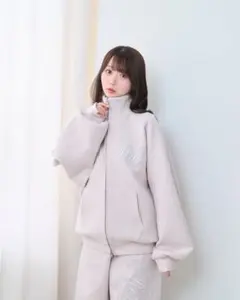 Kirakira 2way fur zip up white - メルカリ