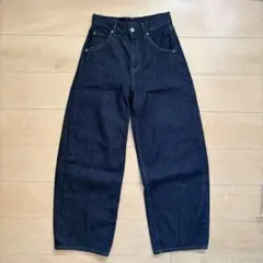 UNIQLO バギーカーブジーンズ　NAVY 22