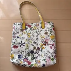 リバーシブル花柄トートバッグ ホワイト/イエロー