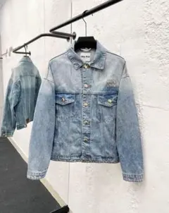 クマ型ぬいぐるみ ホワイト