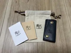 IL BISONTE レザーキーケース