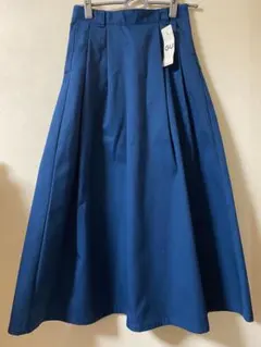 チノ　フレアロングスカート　ダークグリーン