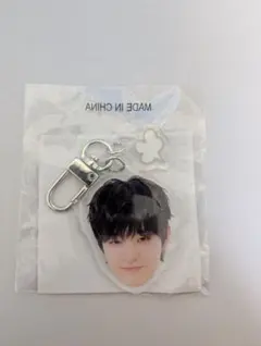 TREASURE ジフン　顔アクキー　怒