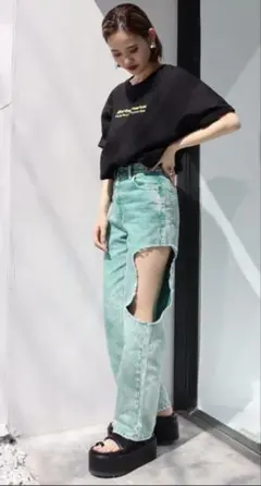 【EVRIS】サイドダメージワイドデニムパンツ グリーンのサムネイル