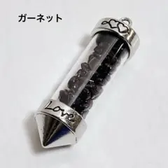 y194/天然石◇ガーネット　ペンデュラム形　ペンダントトップ　1個
