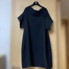LIMI feu ヨージヤマモト　オフショルダーワンピース ブラックのサムネイル