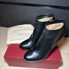 Ferragamoショートブーツ　1回のみ使用　24.5cm