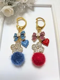 ハンドメイドバッグチャーム　キラキラお花　ぷっくり♡　フェイクファーボール