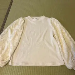 INGNI クリーム色 フリル長袖トップス M