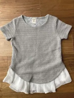 グレー フリル付き 半袖ニットのサムネイル
