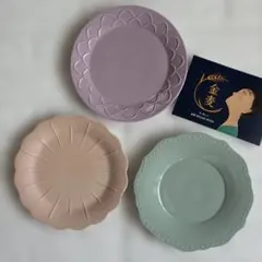 新品未使用✨金麦花やか皿の大皿3枚セット　くすみカラー　鈴蘭　秋桜　撫子