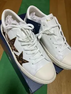 コンバース　COUPE ヒョウ柄レザースニーカー ホワイト