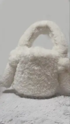 ハンドバッグ かばん ホワイト 白 ファー ふわふわ GU rokh 未使用