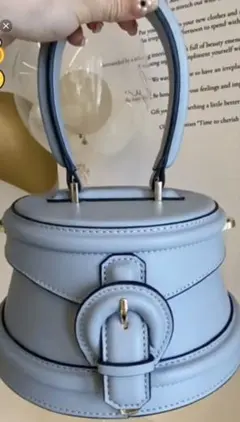 Olu. 限定色　ラウンドレトロボックスバッグ