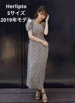 2025年最新】Herlipto チェリーワンピース ベージュの人気