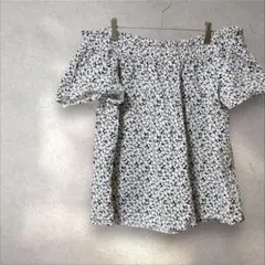 エイチアンドエム【LL】オフショルカットソー トップス 半袖 総柄 花 肌見せ
