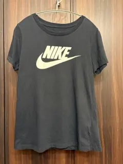 Nike Tシャツ レディースM ブラック 美品 シンプル 半袖 人気