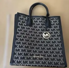 黒 トートバッグ