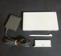 ニンテンドーDS Lite（クリスタルホワイト）