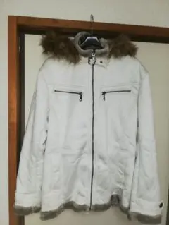 革製コート　白色ファー付き(^o^)