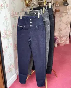 Item thumbnail for item 07812540-e30b-4cee-858a-17ef0e6704aa