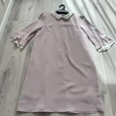 ピンク Aラインドレス フリル袖 花飾り