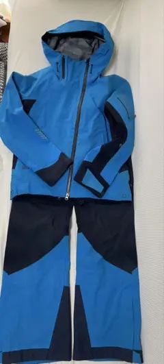 ゴールドウィン　スキーウエア　綿なしシェルタイプ上下