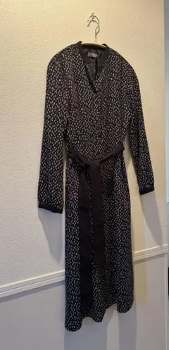 ワンピース 紺　幾何学柄　着丈112