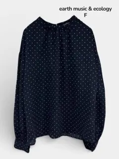 アースミュージックアンドエコロジー ドット柄ブラウス F ブラック