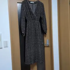 Ray Cassin 花柄ロングワンピース 長袖
