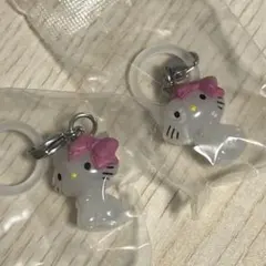ハローキティ　めじるしアクセサリー　チャーミー×2