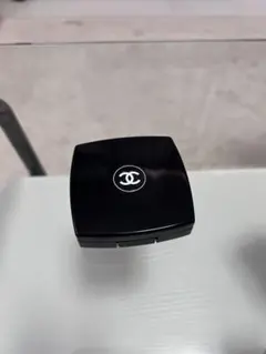 【美品】CHANEL アイシャドウパレット LES 4 OMBRES