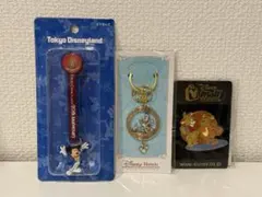 r*）様 東京ディズニーランド ミッキー キーホルダー 、ピンバッジ まとめ売り