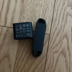 USB-C充電器 折りたたみ式プラグ 約1mケーブル付き