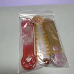 レジンパーツ 3個セット 赤 金 白