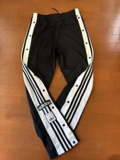 【adidas】アディダス スナップボタン トラックパンツ 黒白ライン ジャージ