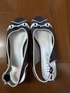 ELLE SPORT サンダル ネイビー 24.0cmのサムネイル