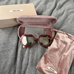 2026年最新】miumiu ハート サングラスの人気アイテム - メルカリ