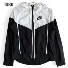 Nike ウィンドブレーカー ナイロンジャケット フード　ブラック ホワイト軽量