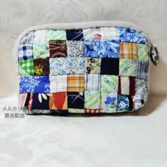 青い花柄パッチワークポーチ