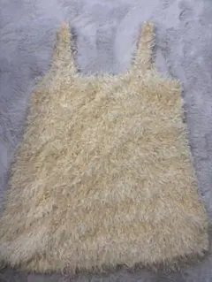 LOWRYSFARM【前後着用可能】２ＷＡＹフリンジフェザーノースリーブ