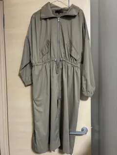 ベージュ ジップアップ ロングコート