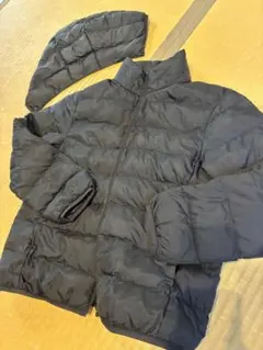 ユニクロ ブラックダウンコート サイズ140 取り外しフード付き