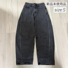 【新品未使用品】GU バレルレッグジーンズ