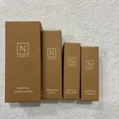 N organic クレンジング、化粧水、乳液、美容液のサムネイル