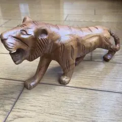 2026年最新】木彫り 虎 置物の人気アイテム - メルカリ