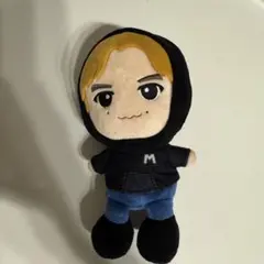 新品・日本未発売】NIRVANA カート・コバーン ぬいぐるみ - メルカリ