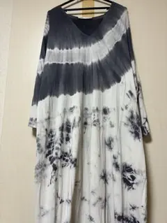 ZARAタイダイ Vネック ワンピース五分袖