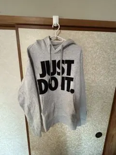 ナイキパーカー